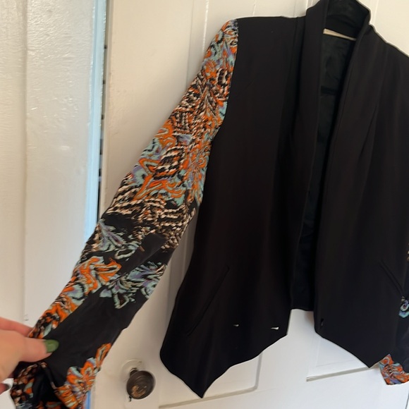 Silk Fitted Blazer - Picture 4 of 7